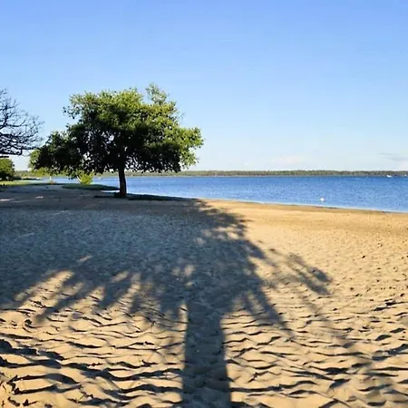 Semesterbostad Maison Familiale Les Pieds Dans L'eau Au Moutchic